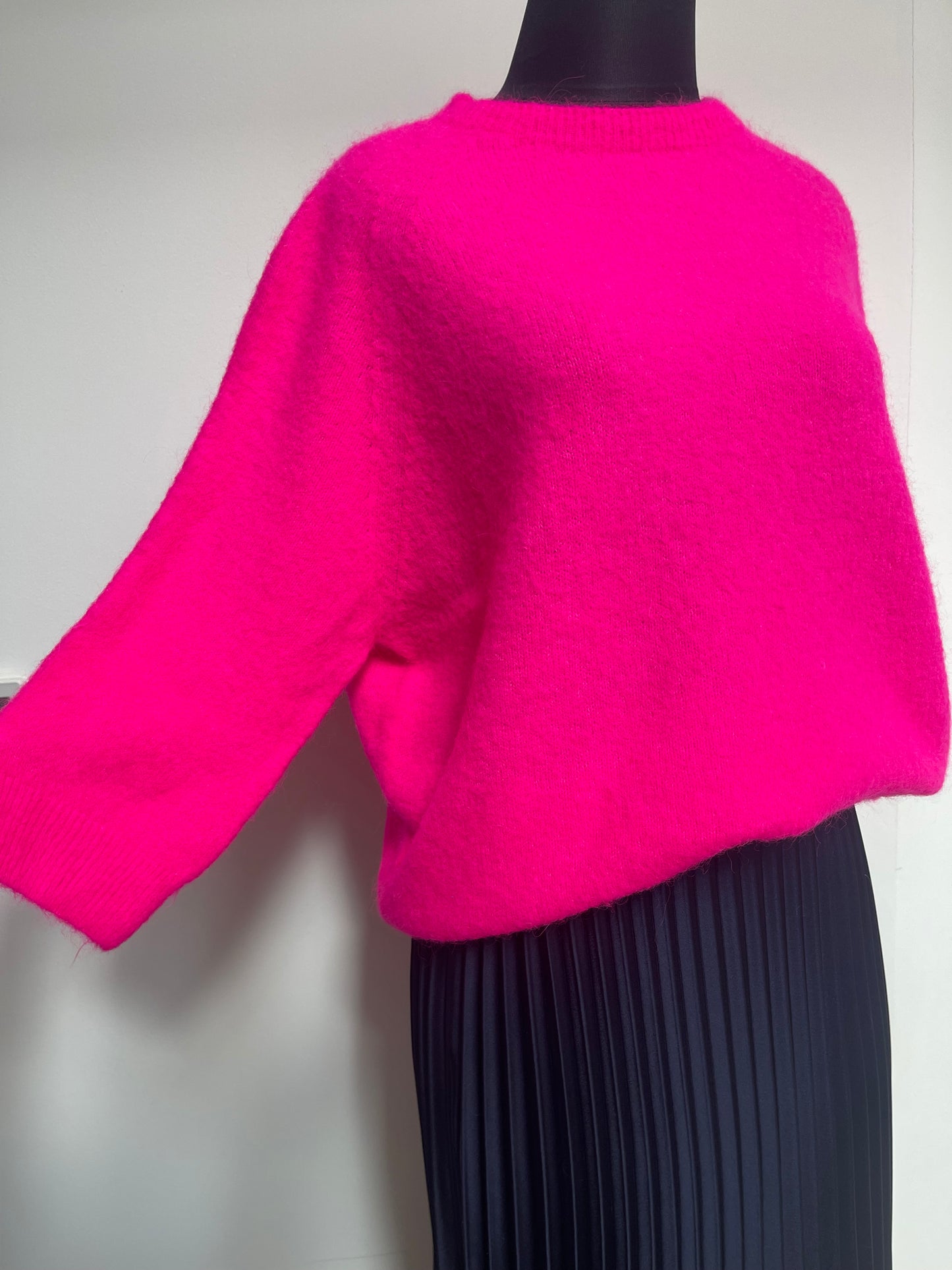 Alpaca Jumper 3/4 Sleeve , neon fuchsia